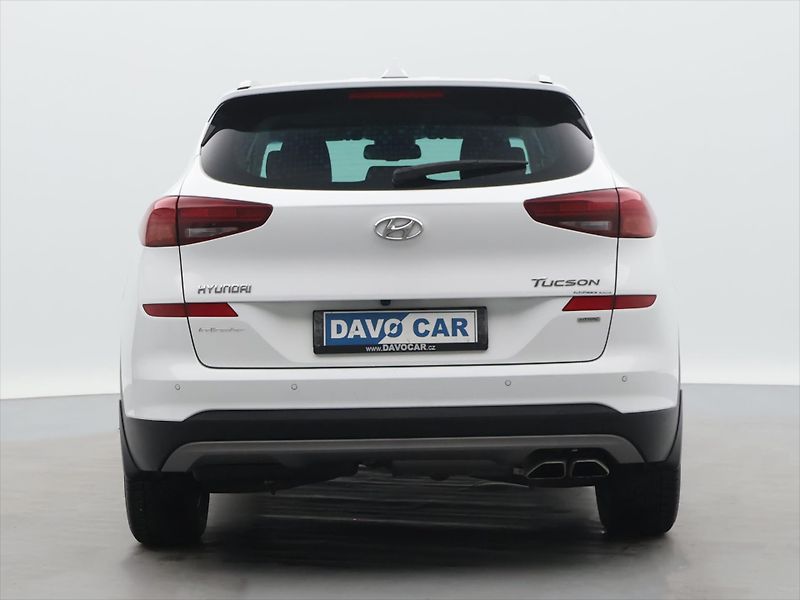 Hyundai Tucson 1,6 CRDI 4x4 CZ IceBreaker DPH - fotka 6 z 32