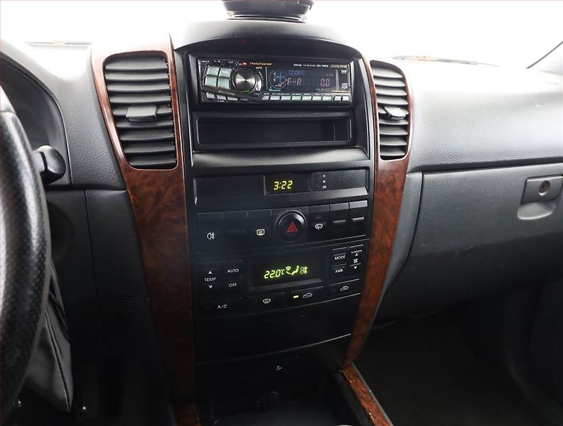 Kia Sorento (2003) 2.5 CRDi, 4X4, po STK, Tažné - fotka 9 z 14