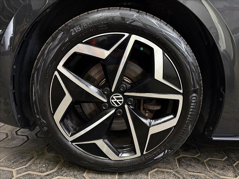 Volkswagen ID.3 1ST PLUS PRO PERF. SOH90% - fotka 40 z 41