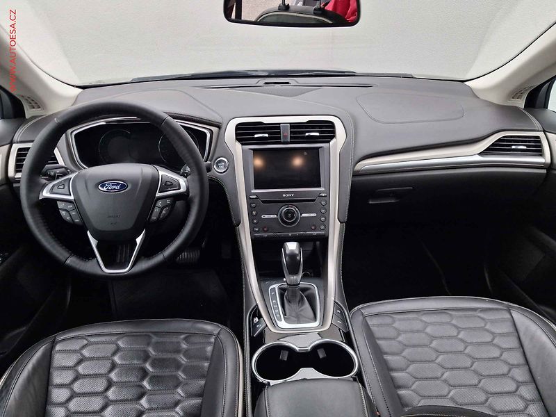 Ford Mondeo (2016) 2.0TDCi, ČR, AT - fotka 8 z 19