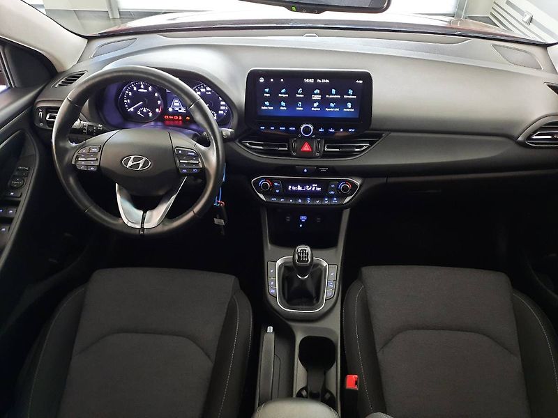 Hyundai i30 (2023) WG 1.5 T-GDI (117kW/159k) - fotka 5 z 20