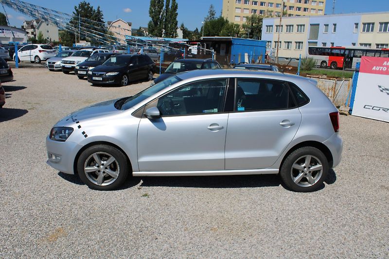 Volkswagen Polo (2009) REZERVACE - fotka 4 z 19