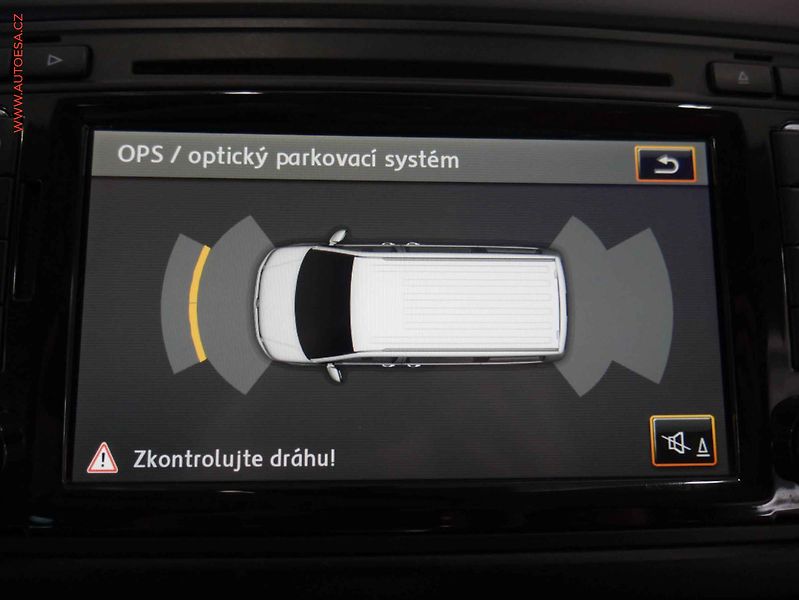 Volkswagen Multivan (2015) 2.0 TDi, Comfortline, navi - fotka 21 z 21