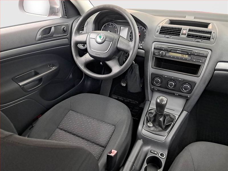 Škoda Octavia (2012) 1.4 TSI, Serv.kniha - fotka 7 z 14