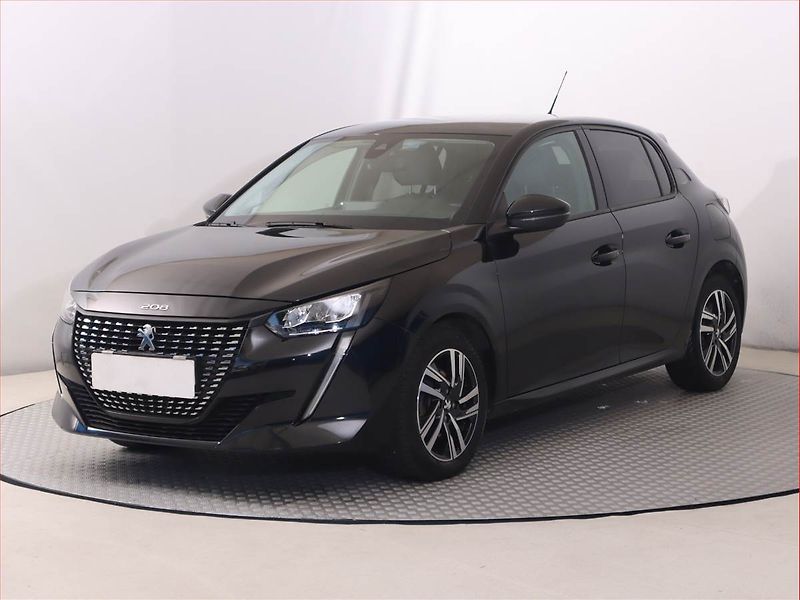 Peugeot 208 (2022) Allure 1.2 PureTech - fotka 2 z 21