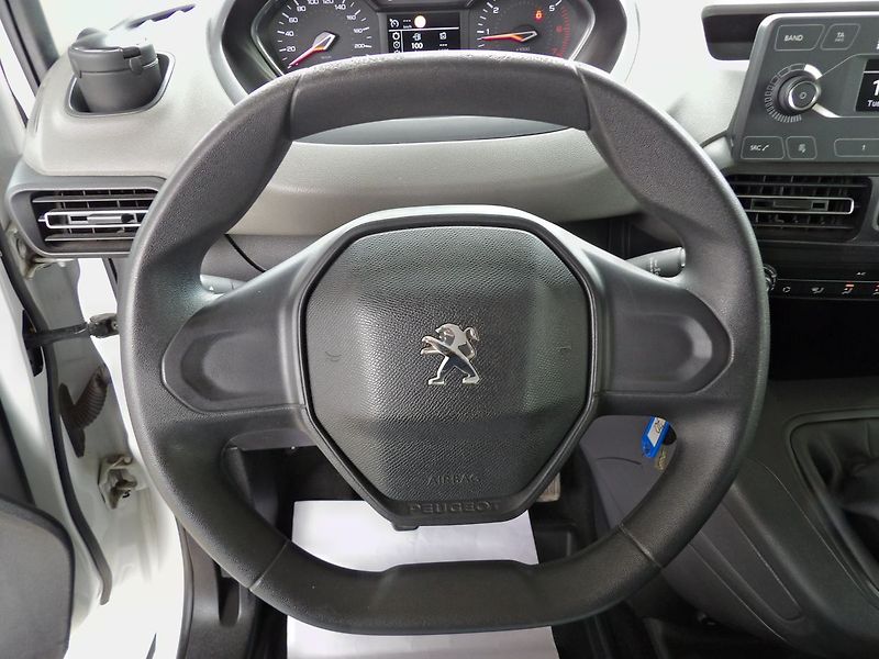 Peugeot Rifter 1.5 BlueHDI Active ČR 5míst - fotka 10 z 29
