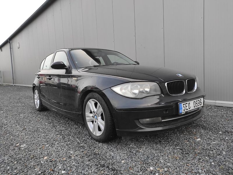 BMW Řada 1 118D - ZACHOVALÝ - fotka 8 z 17
