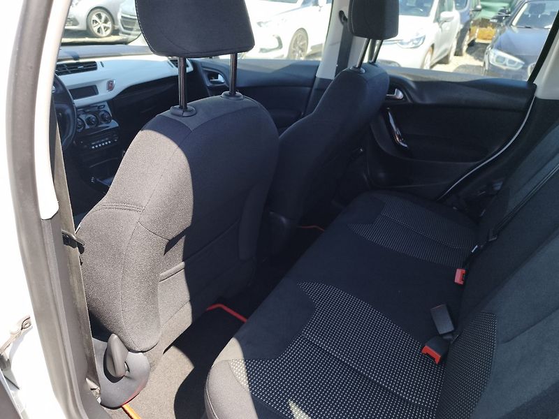 Citroën C3 (2013) - fotka 11 z 34