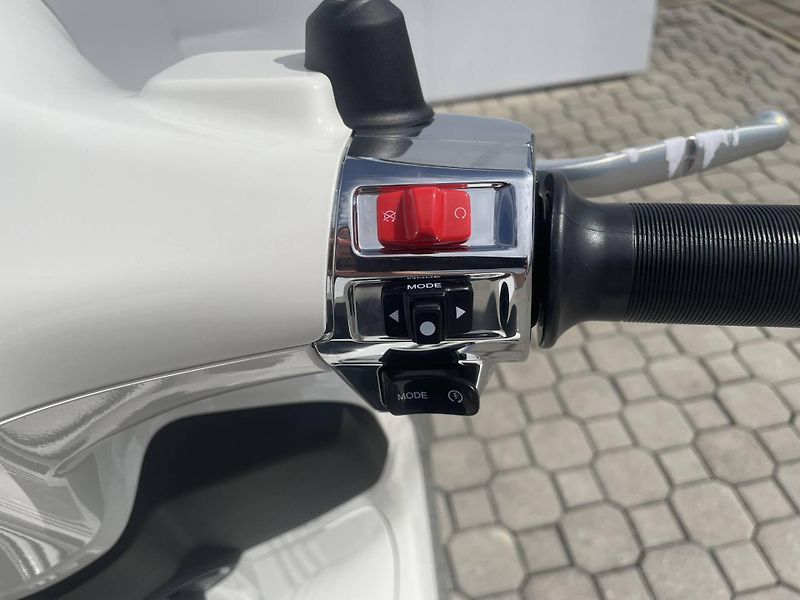 Vespa (2026) Primavera 125 EU5+ - fotka 11 z 11