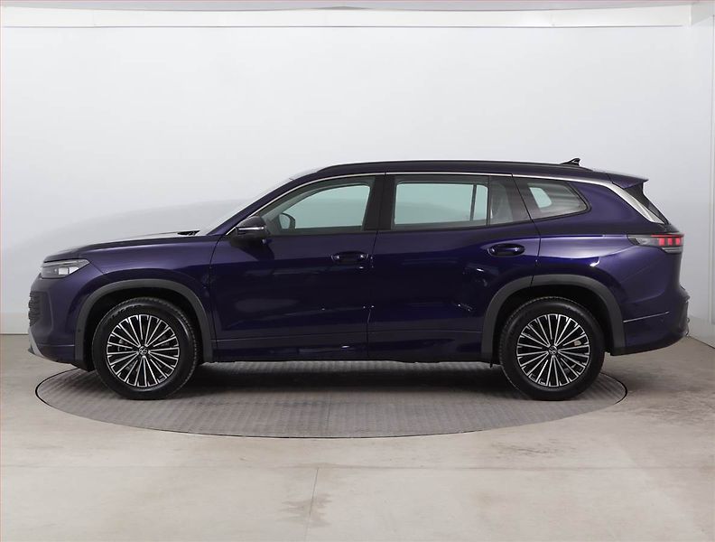 Volkswagen Tayron (2025) 1.5 eTSI - fotka 3 z 27