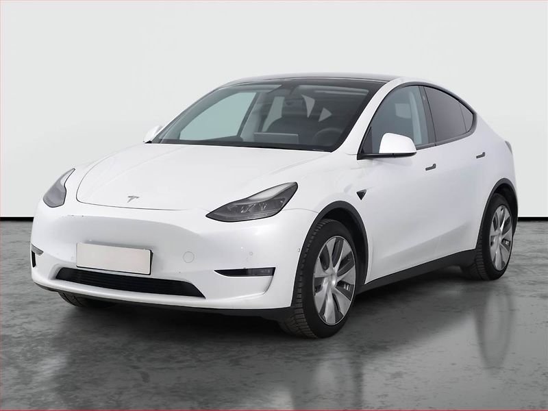 Tesla Model Y (2022) Long Range AWD 79kWh, SoH 91% - fotka 2 z 23
