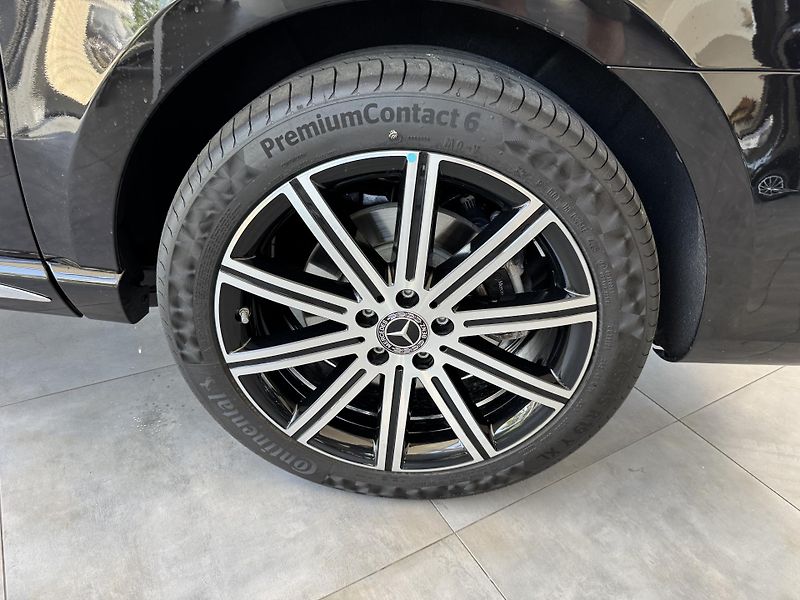 Mercedes-Benz Třídy V (2026) V300d 4M L EXCLUSIVE AMG - fotka 45 z 45