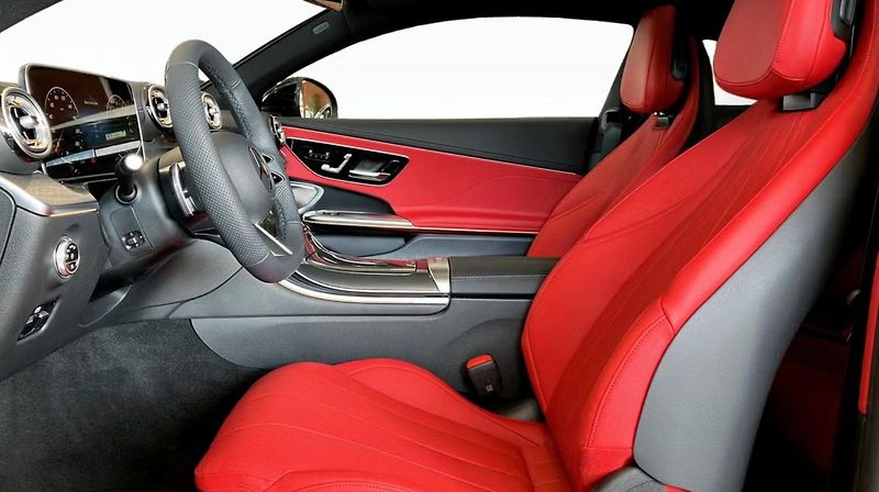 Mercedes-Benz CLE 300 e Coupé 9G-Tronic 313Hp - fotka 14 z 18