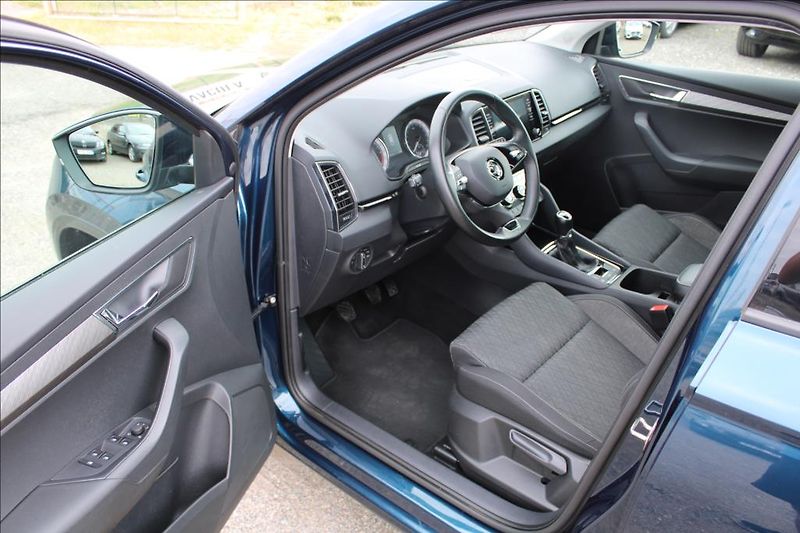 Škoda Karoq 2,0 TDi  DPH,ČR,S.KNIHA,STYLE - fotka 9 z 33