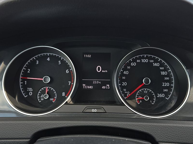Volkswagen Golf (2018) VARIANT 1.0 TSi 81kW, ČR, serv - fotka 15 z 23