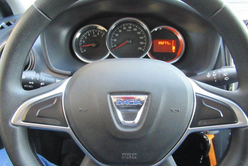 Dacia Logan MCV 1.0 SCe KLIMA TAŽNÉ ČR - fotka 11 z 22