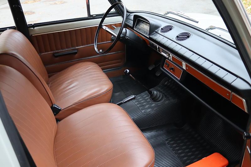 Fiat 124 1974 FIAT 124 SERIE III - fotka 45 z 50