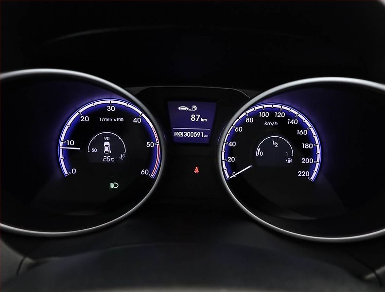 Hyundai ix35 (2011) 2.0 CRDi, 4X4, po STK - fotka 8 z 15