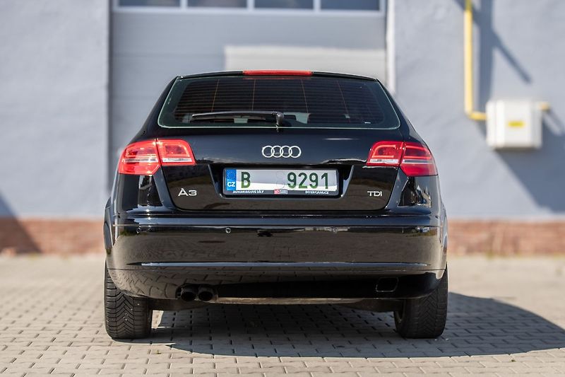 Audi A3 MT/5 FWD 77kW - fotka 6 z 17