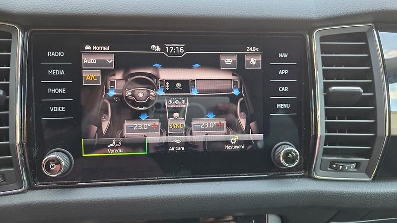 Škoda Kodiaq (2021) 2.0 TDI 147KW 4x4 DSG L&K - fotka 29 z 40
