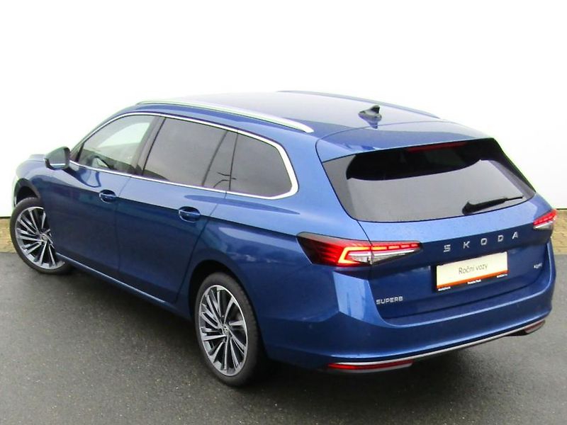 Škoda Superb IV Combi 4x4 L&K 2.0 TDI /142k - fotka 14 z 30