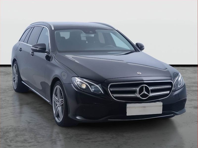 Mercedes-Benz Třídy E (2017) E 220 d, Automat, Kůže, Navi - fotografie inzerátu