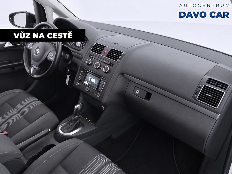 Volkswagen Touran 2,0 TDI 103 kW DSG Match Panor - fotka 3 z 10