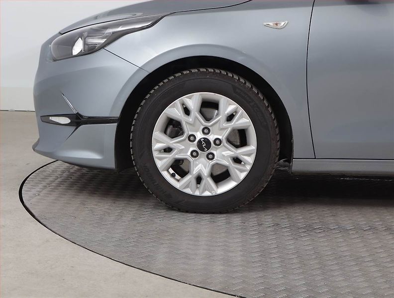 Kia Ceed (2023) Spin 1.0 T-GDI, SPIN, DPH - fotka 15 z 18
