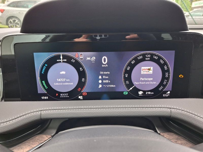 Škoda Superb (2025) Combi iV L&K DSG 1,5TSi 150kW - fotka 19 z 35