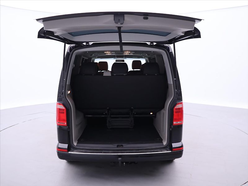 Volkswagen Caravelle 2,0 TDI 150kW Comfortline 8Mís - fotka 9 z 31