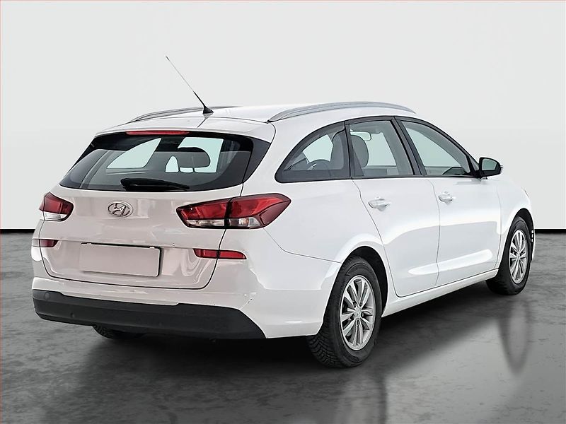 Hyundai i30 (2019) 1.6 CRDi, Tempomat - fotka 5 z 17