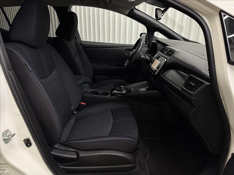 Nissan Leaf N-CONNECTA 110kW SOH 91% - fotka 32 z 38