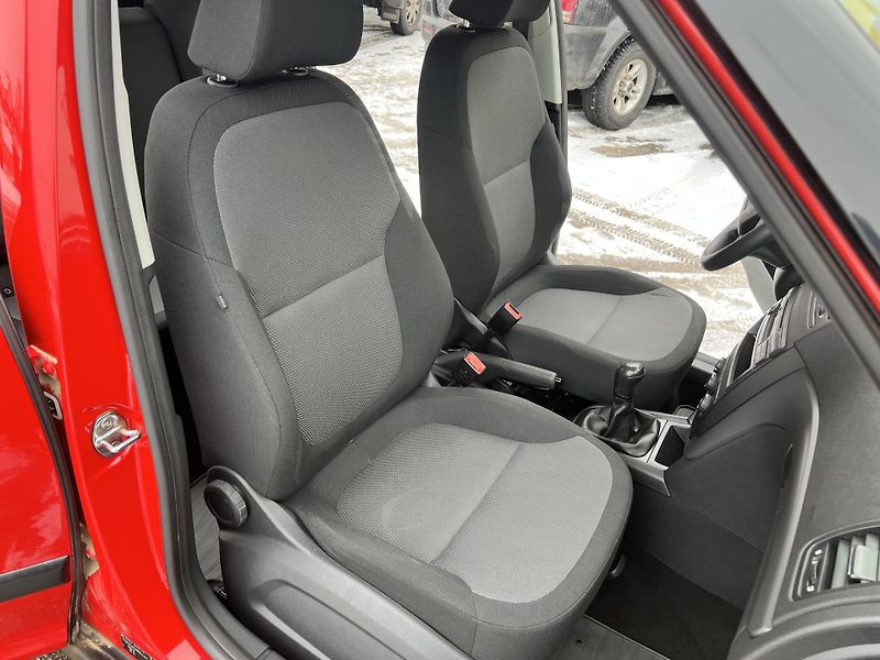 Škoda Yeti 1.2TSI 77KW,1MAJ,TZ,KLIMA,CZ - fotka 23 z 41
