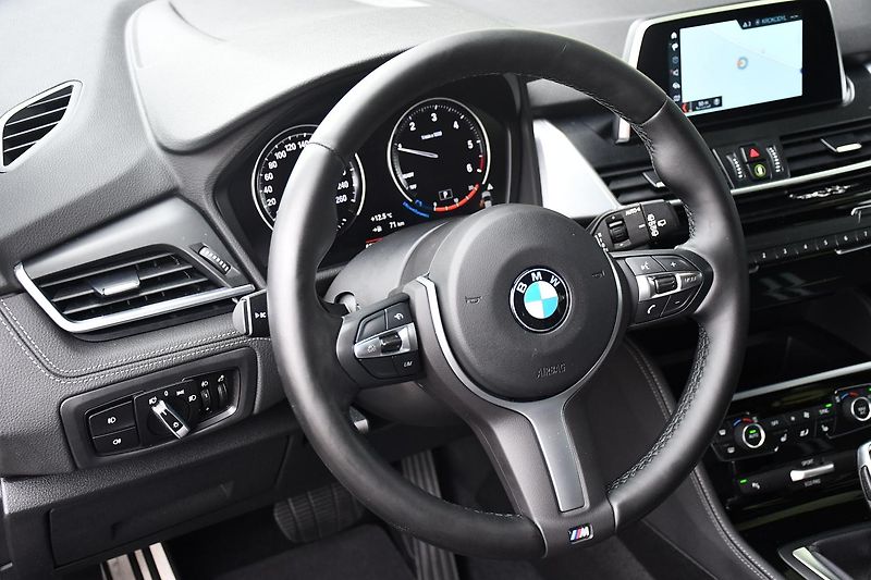 BMW Řada 2 216D GRAN TOURER TAŽNÉ ČR 1.M - fotka 16 z 37