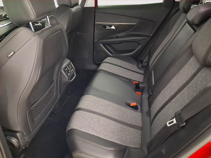 Peugeot 3008 (2017) 1.2 PureTech, Automat, Kůže - fotka 10 z 20