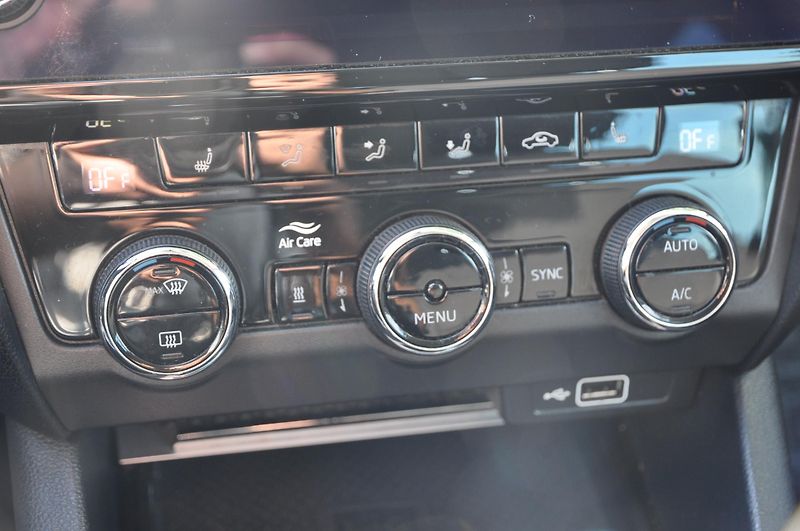 Škoda Octavia III 1.6TDi 85kW KOMBI  - fotka 16 z 24