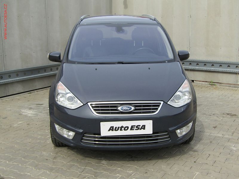 Ford Galaxy (2011) 2.2 TDCi, AC, kůže - fotka 2 z 20