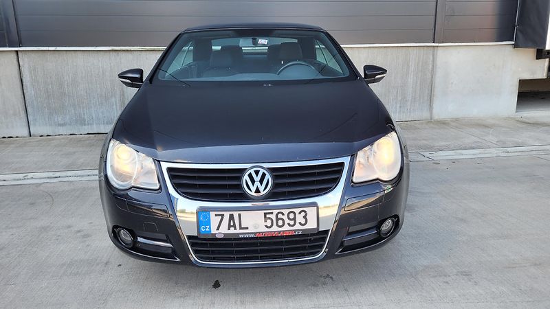 Volkswagen EOS (2010) 1,4 TSI 90KW - fotka 2 z 21