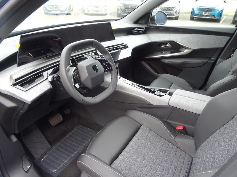 Peugeot 5008 (2026) BUSINESS 145k e-DCS6 5MÍST - fotka 20 z 42