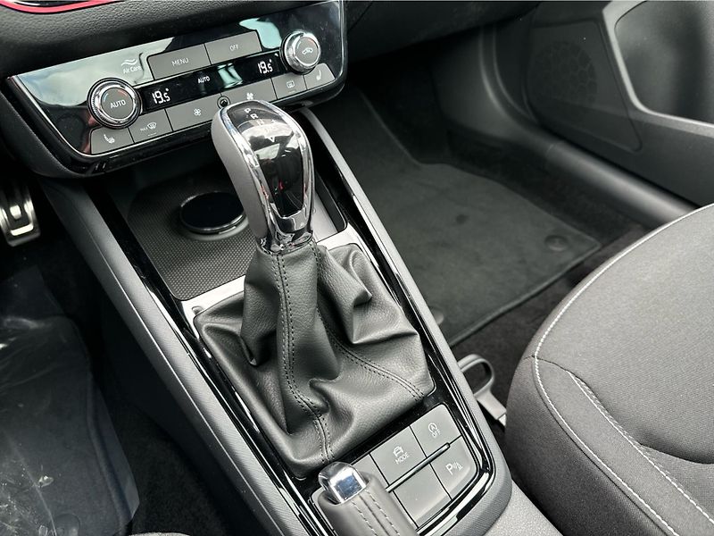 Škoda Kamiq Monte Carlo 1,0 TSI 85 kW 7-st - fotka 13 z 24