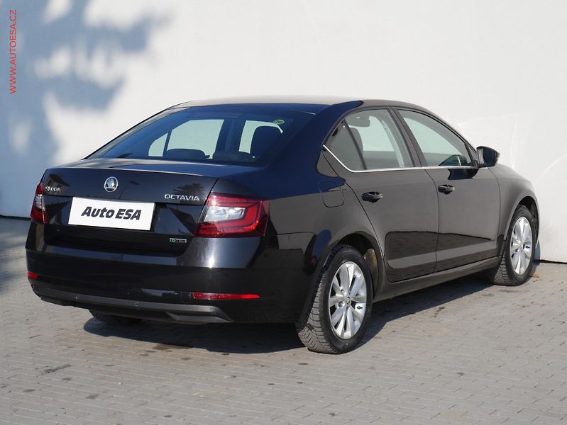 Škoda Octavia (2017) 1.4 G-TEC, ČR, LED, navi, AC - fotka 4 z 17