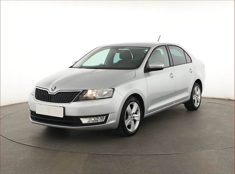 Škoda Rapid (2016) 1.4 TDI, Automat, Tempomat - fotka 2 z 16