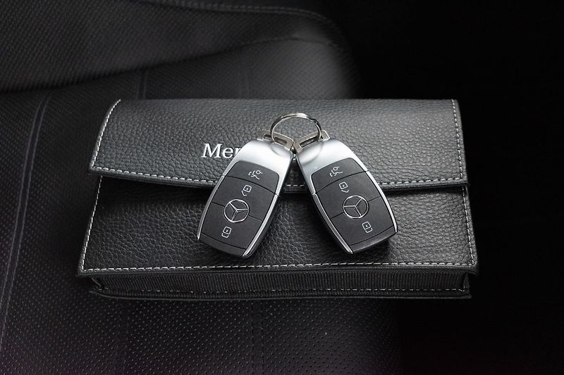 Mercedes-Benz GLS 400d 4M*AMG*AIR*TAŽNÉ*ČR 1.MAJ - fotka 43 z 52