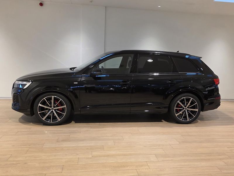 Audi Q7 50 TDI quattro tiptronic - fotka 2 z 7