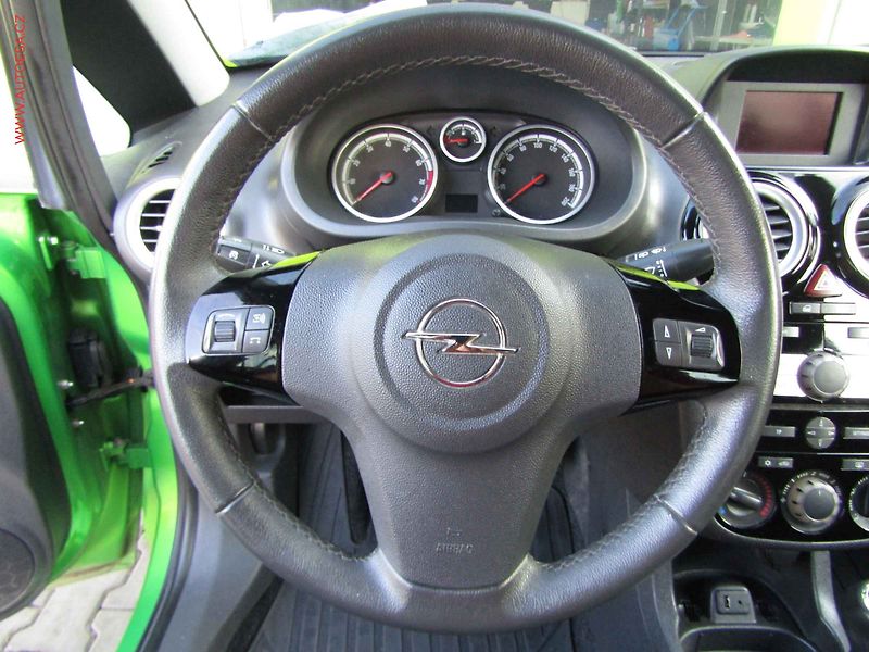 Opel Corsa (2014) 1.2i, ČR, Active, AC - fotka 20 z 21