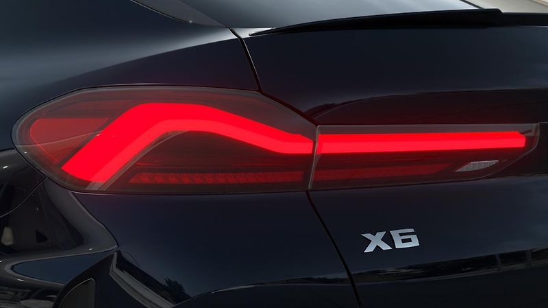 BMW X6 xDrive30d - fotka 9 z 14