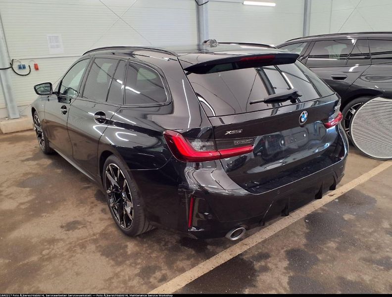 BMW Řada 3 320d xDrive Touring - fotka 4 z 7