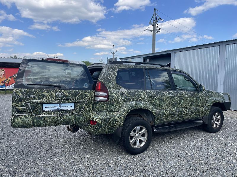 Toyota Land Cruiser 3.0TD 4x4 170PS AUT VÝBAVA !!! - fotka 125 z 180