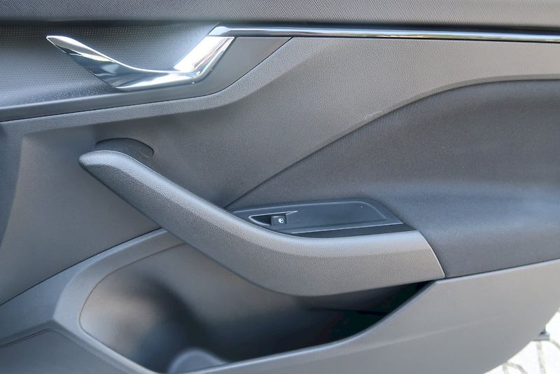 Škoda Kamiq (2025) Selection 1.0 TSI 85 kW - fotka 8 z 29