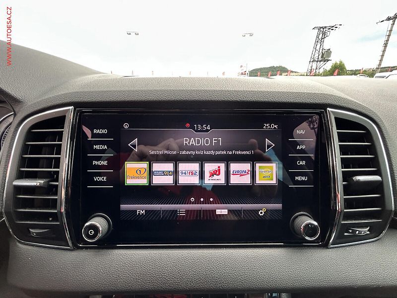 Škoda Karoq (2018) 1.5 TSI, LED, navi - fotka 15 z 19
